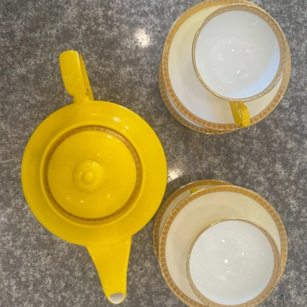 Tea Set - Picture 2 of 3